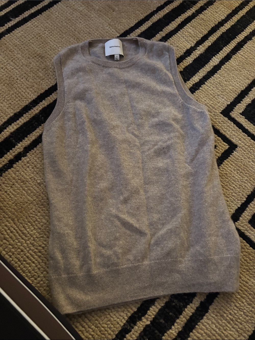Reformation sleeves cashmere top - size small